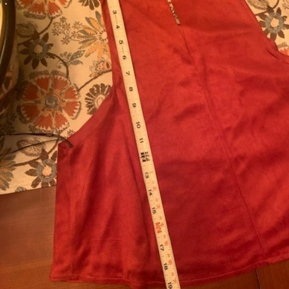 NWT Iris Burnt Orange/Rust Suede Crop Top - Picture 5 of 8